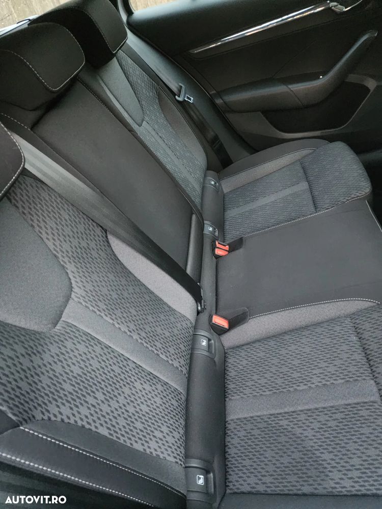 Skoda Octavia 2.0 TDI STYLE DSG - 15