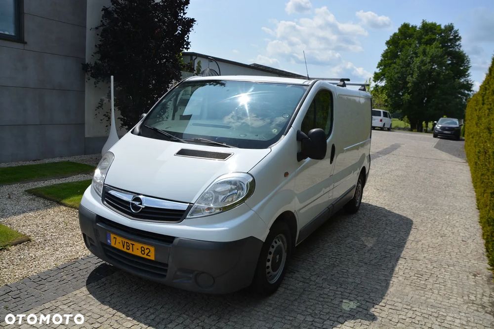Opel Vivaro - 9