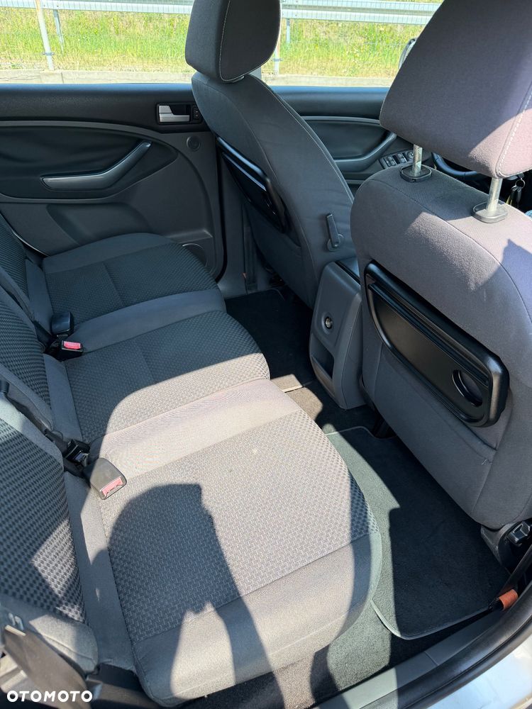 Ford C-MAX - 22