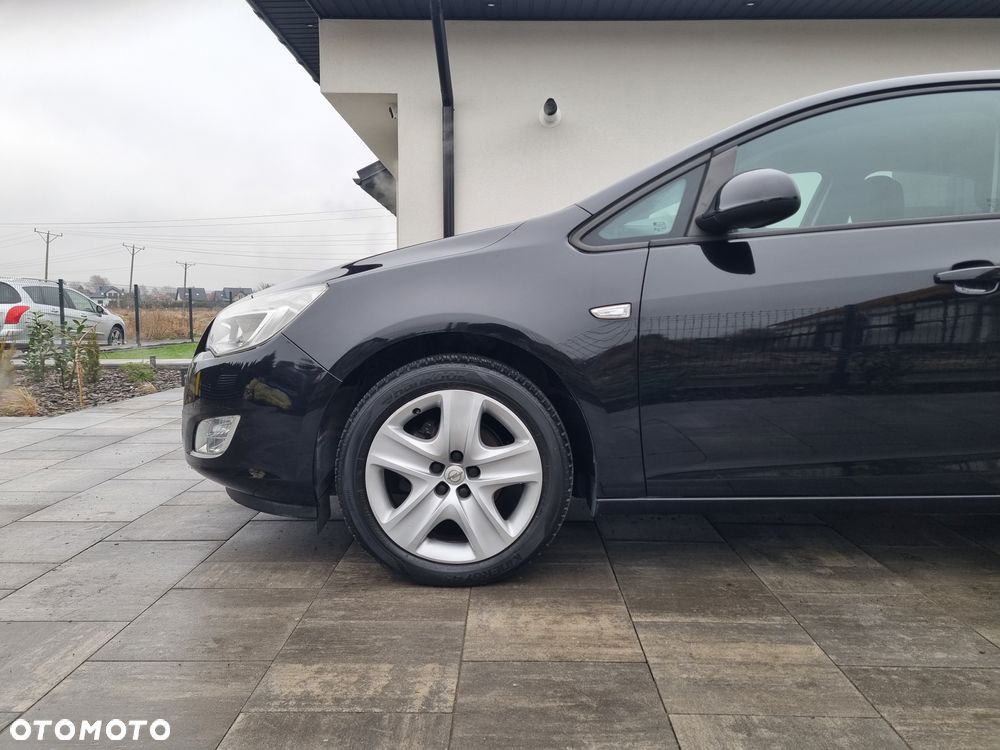 Opel Astra 1.4 Turbo Cosmo - 9