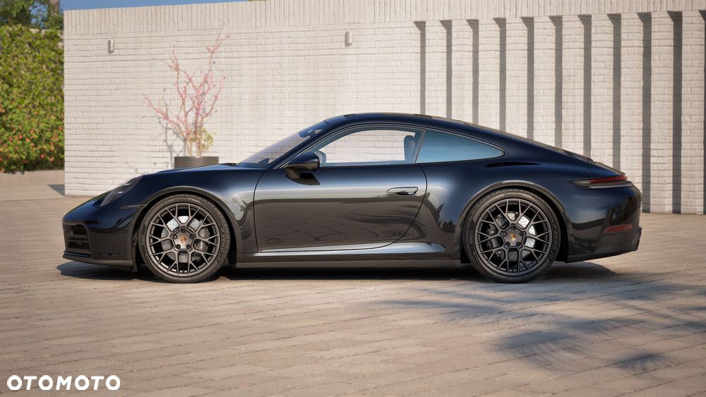 Porsche 911 Carrera - 6