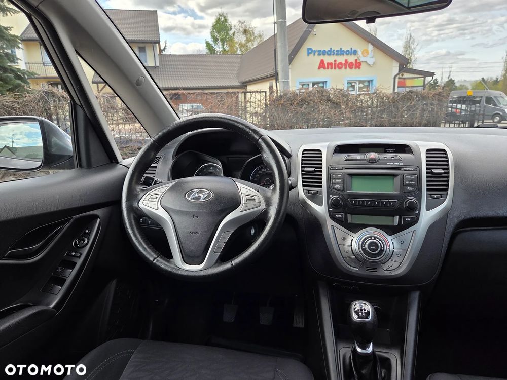 Hyundai ix20 1.4 Premium blue - 9