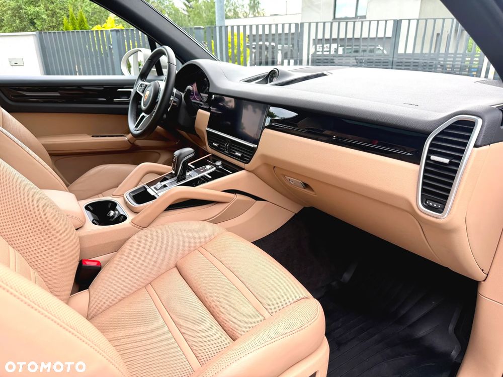 Porsche Cayenne Standard - 7
