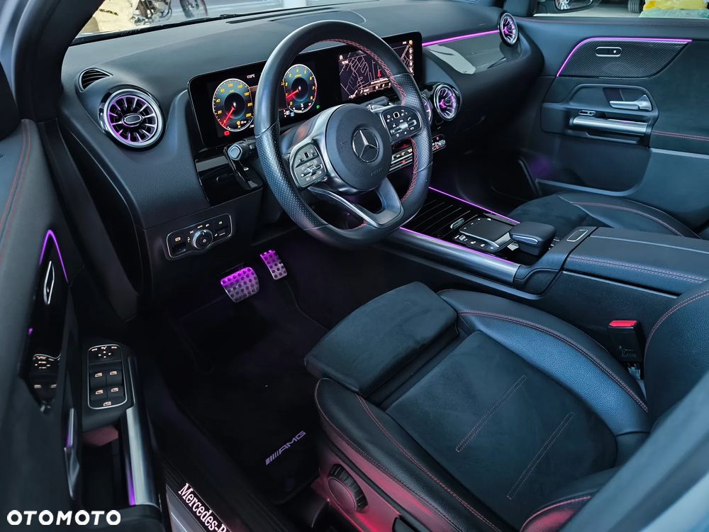 Mercedes-Benz GLA 200 AMG Line - 10