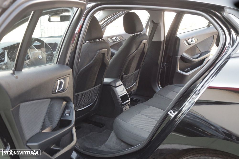 BMW 118 d Pack Desportivo M — fotografia 27
