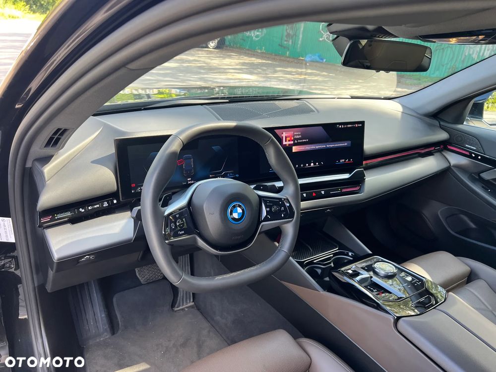 BMW Seria 5 530e PHEV - 22