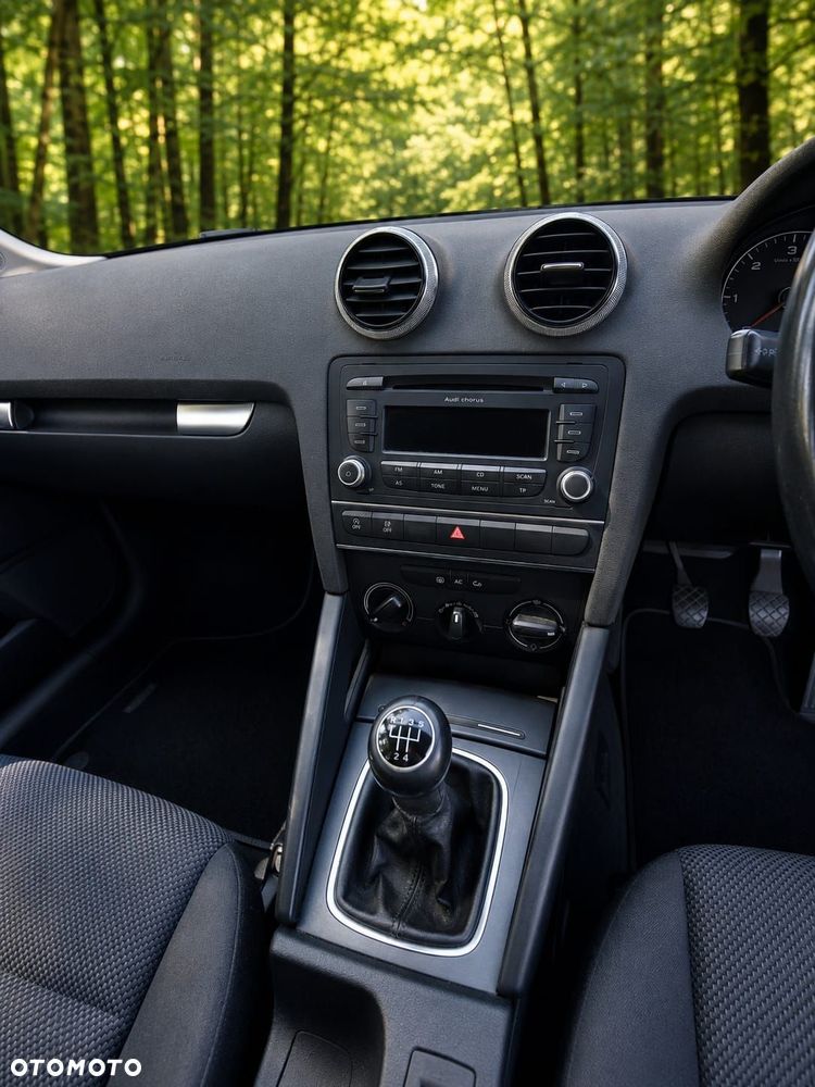 Audi A3 Sportback 1.6 TDI DPF Ambition - 6