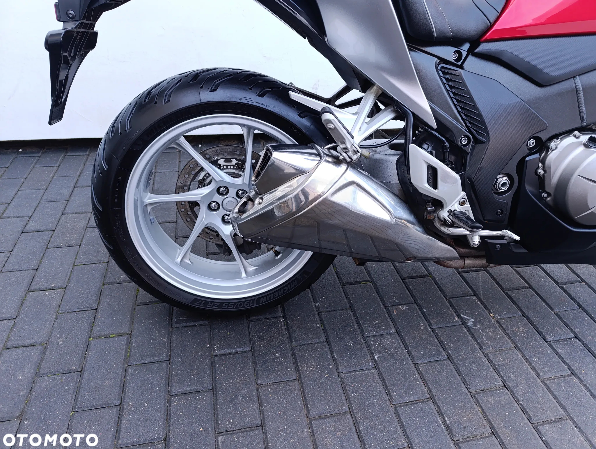 Honda VFR - 19