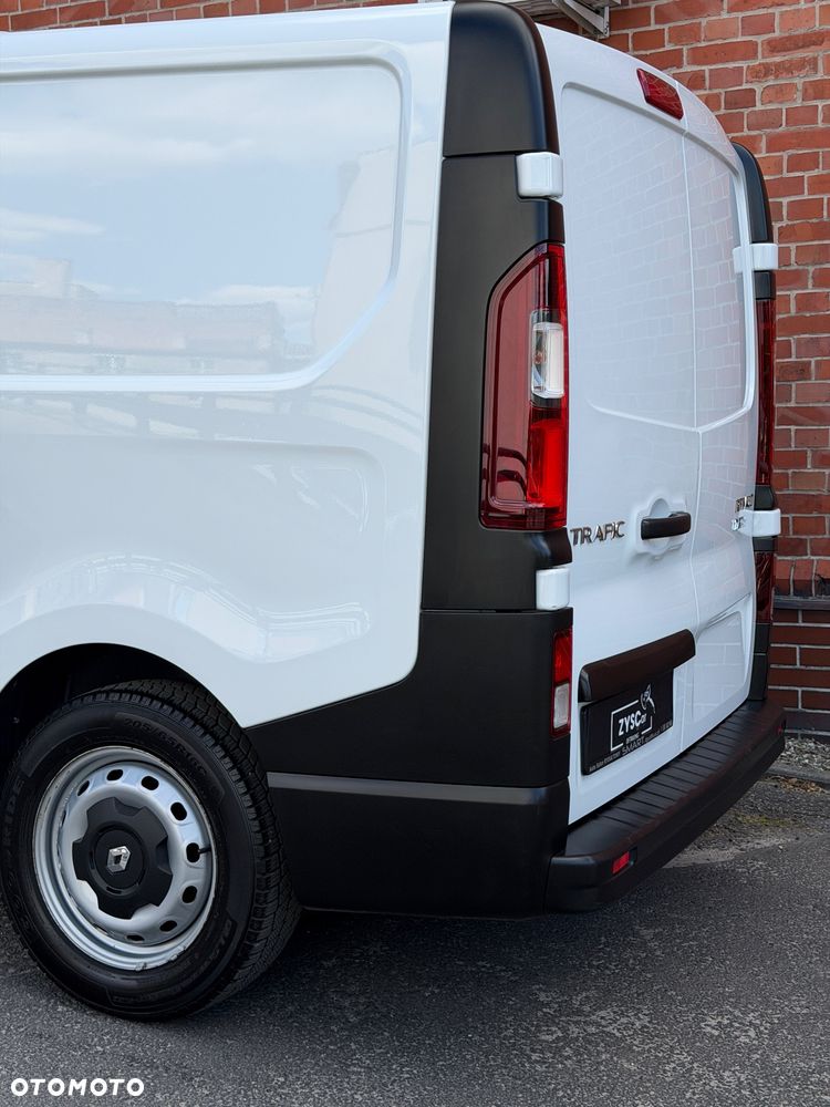Renault Trafic - 16