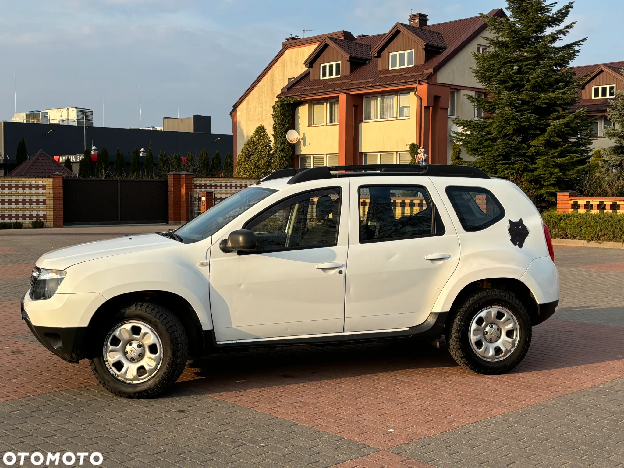 Dacia Duster 1.6 16V 4x4 - 4