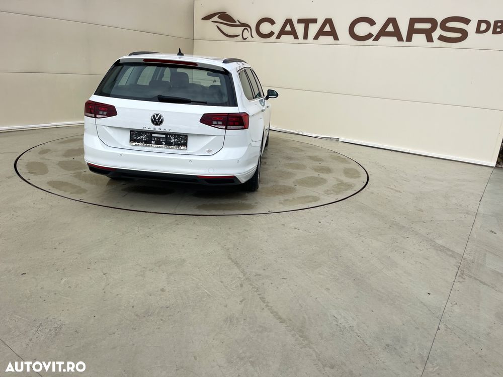 Volkswagen Passat - 14