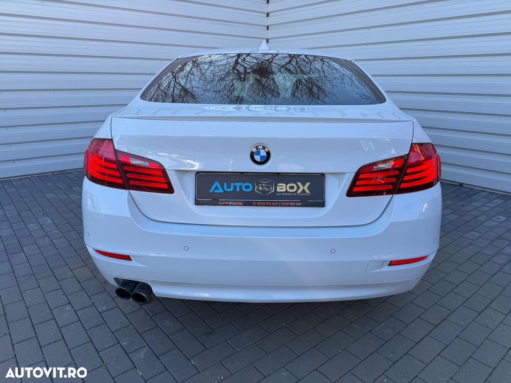 BMW Seria 5 520i Aut. - 3