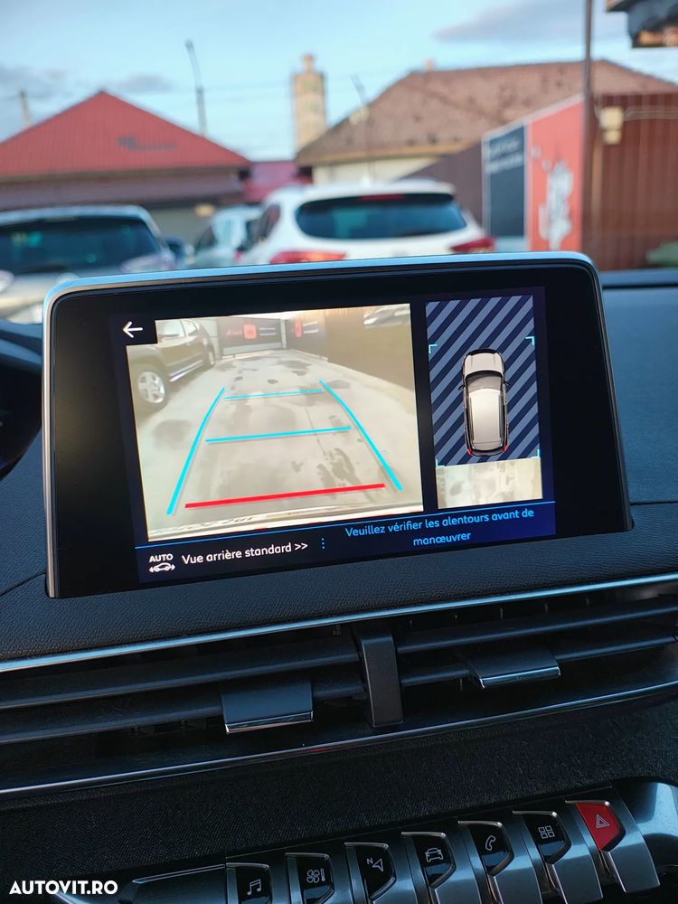 Peugeot 3008 PureTech 130 Stop & Start GPF Allure - 13