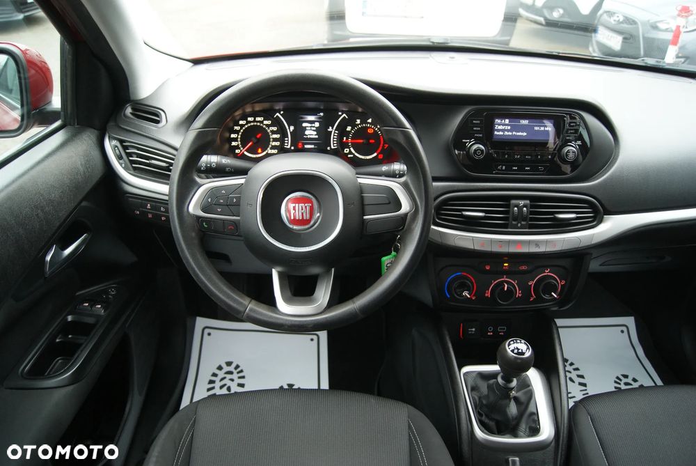 Fiat Tipo 1.4 T-Jet 16v Pop - 12