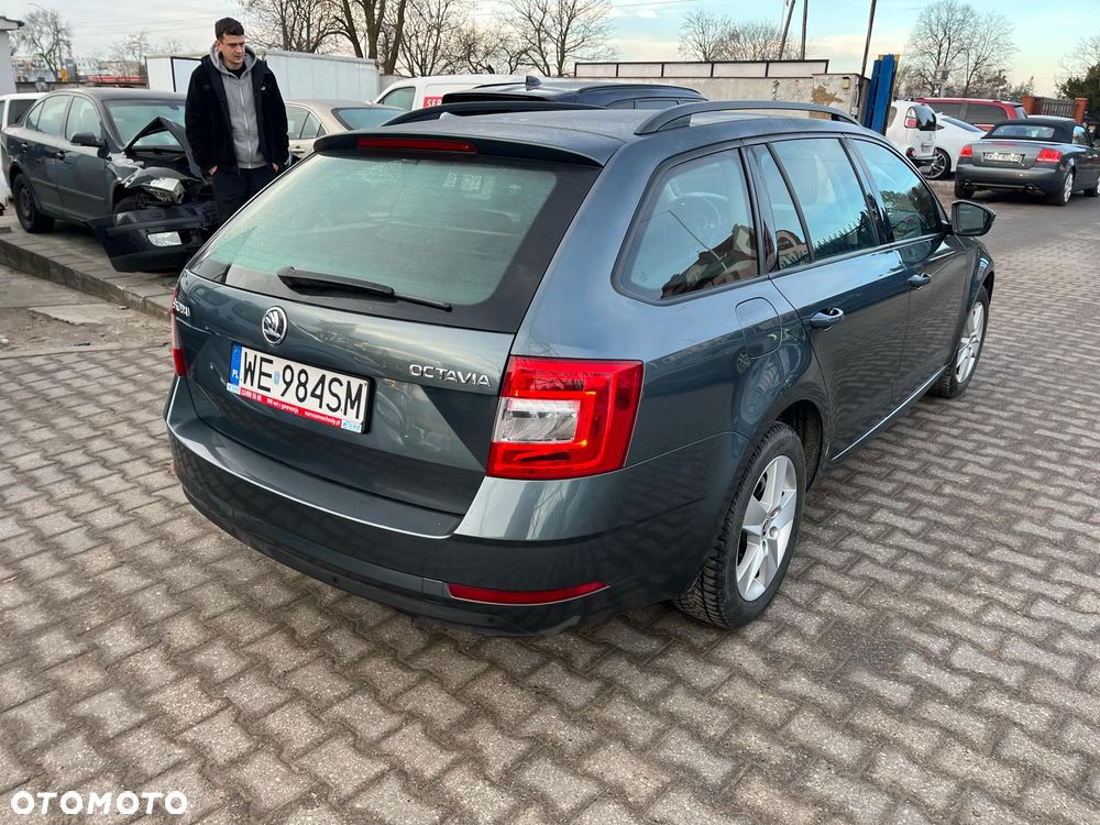 Skoda Octavia 2.0 TDI (Green tec) DSG Style - 4
