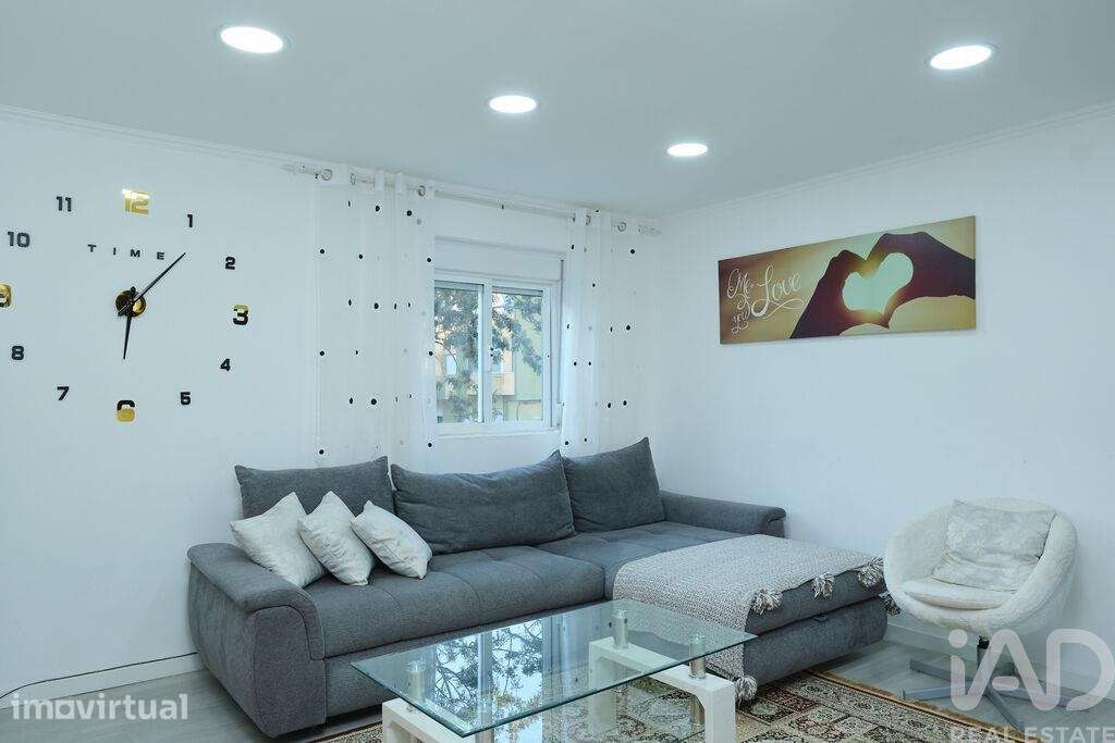 Apartamento T3 em São Sebastião de 62,79 m2 - Grande imagem: 2/16