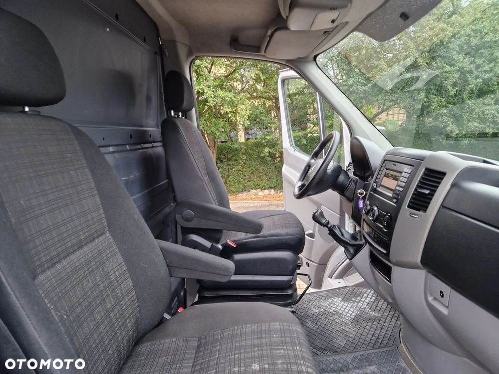 Mercedes-Benz SPRINTER - 23