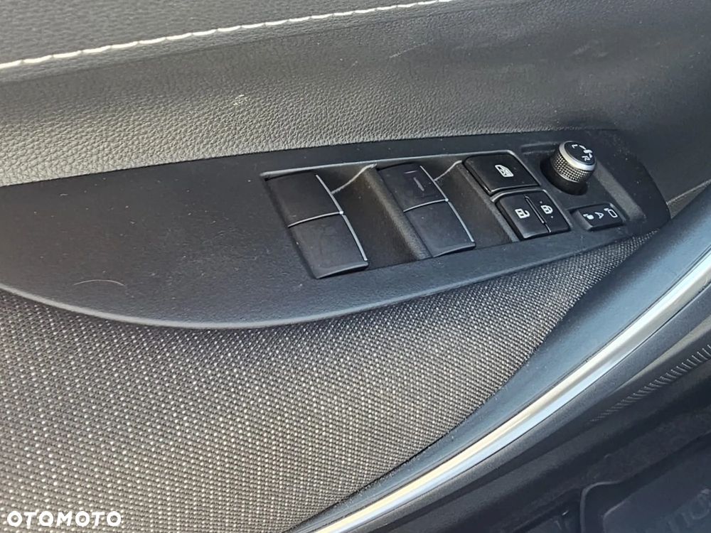 Toyota Corolla 1.8 Hybrid Comfort - 19