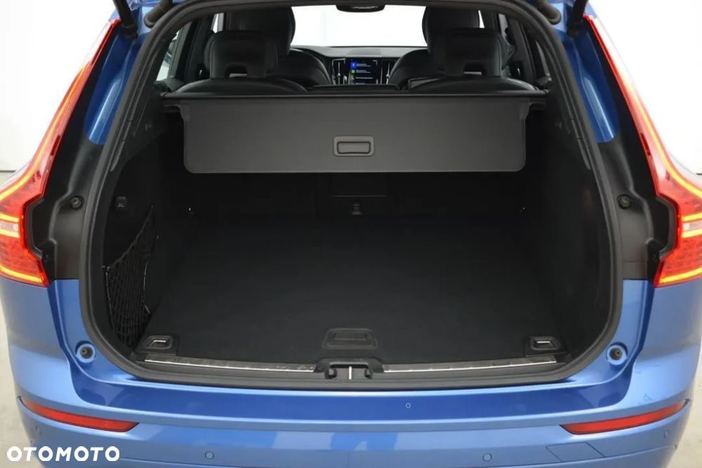 Volvo XC 60 T4 R-Design - 9