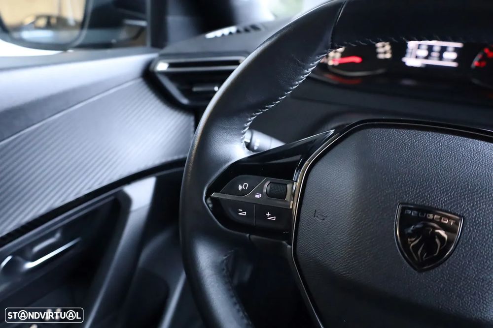 Peugeot 2008 1.2 PureTech Active - 17