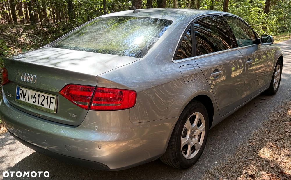 Audi A4 Limousine - 7