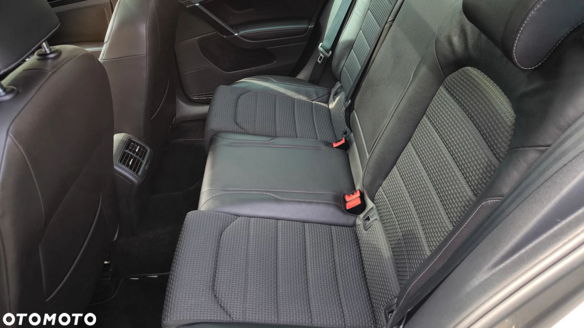 Volkswagen Golf 2.0 TDI 4Motion BlueMotion Technology Allstar - 19