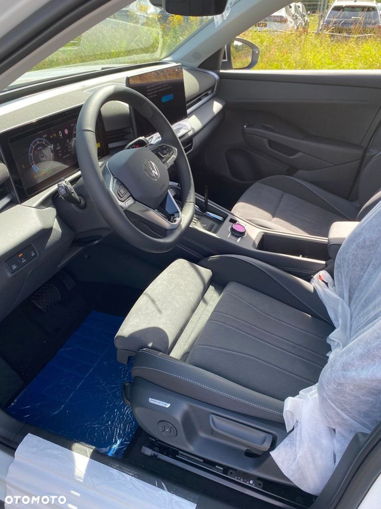 Volkswagen T-Roc 1.5 eTSI Style DSG - 8