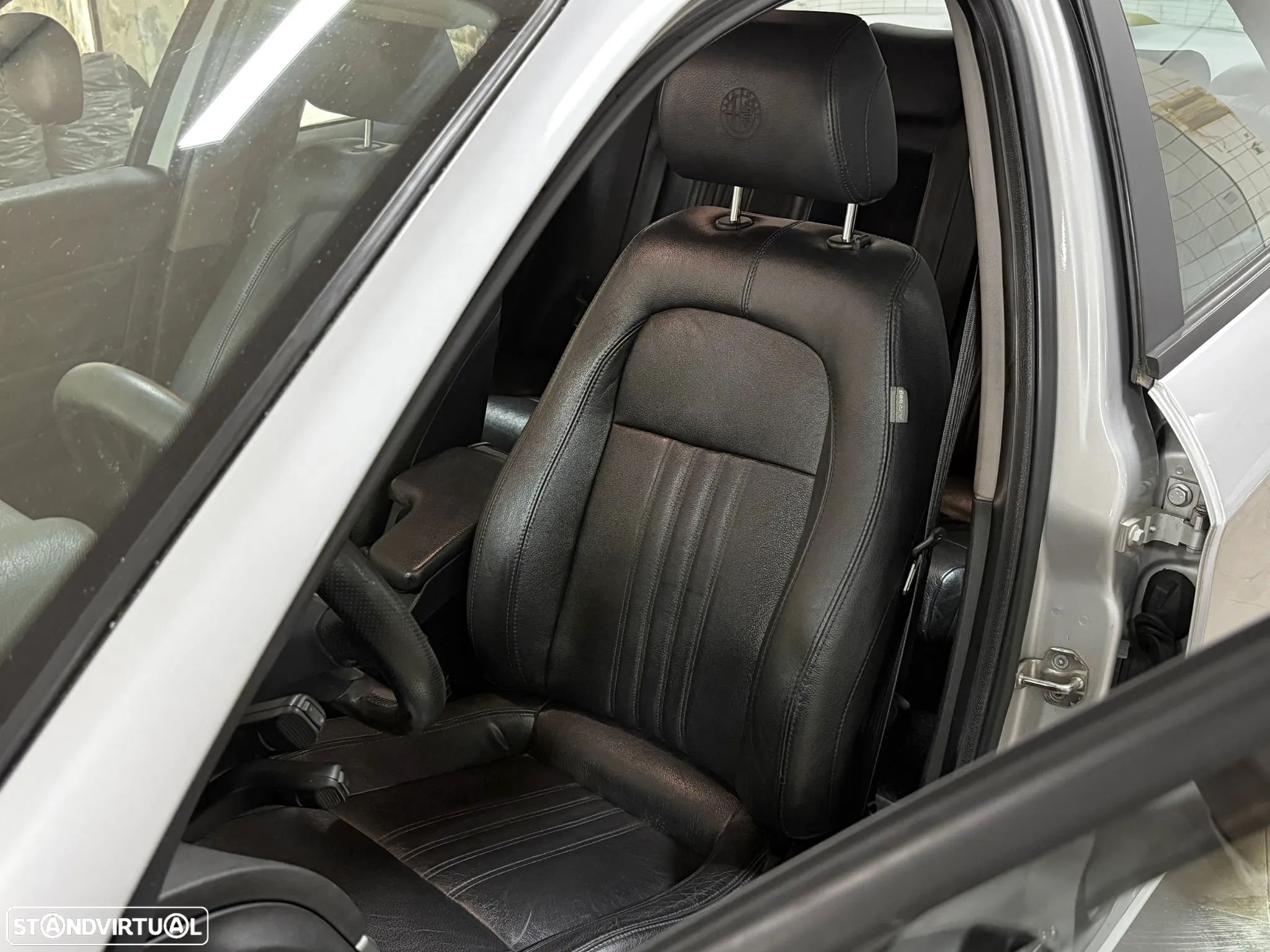 Alfa Romeo 159 2.0 JTDm Distinctive - 8