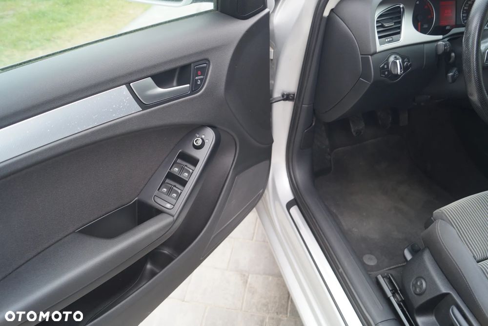 Audi A4 Avant 2.0 TDI DPF Ambition - 6