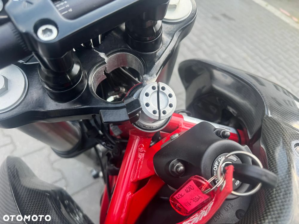 Ducati Hypermotard - 24