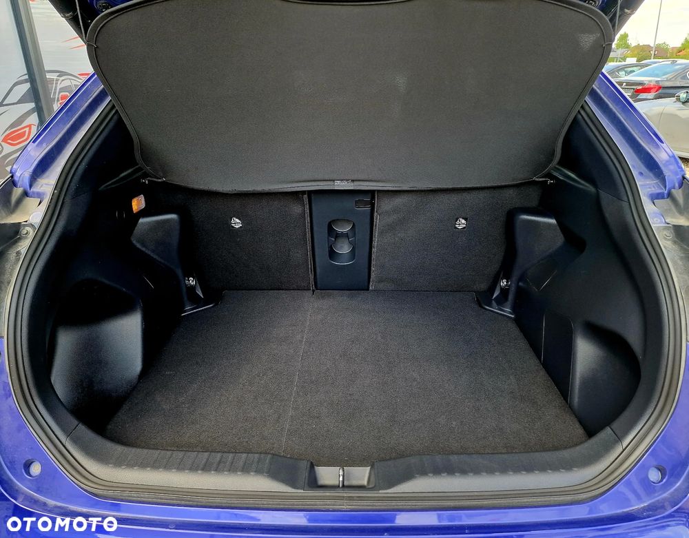 Toyota Yaris Cross Hybrid 1.5 Style AWD - 36