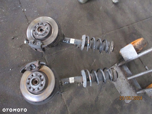 VW GOLF VI 1,6TDI AMORTYZATOR PIASTA PRZÓD PRAWA/LEWA
