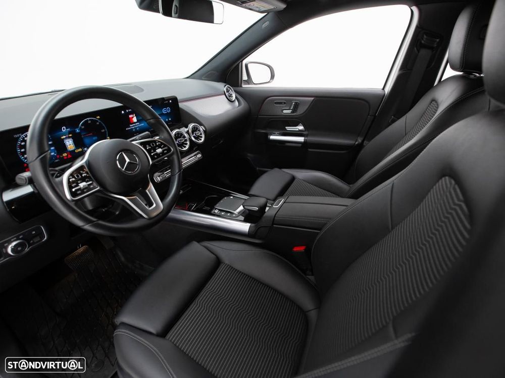 Mercedes-Benz EQA 300 4Matic Progressive - 8