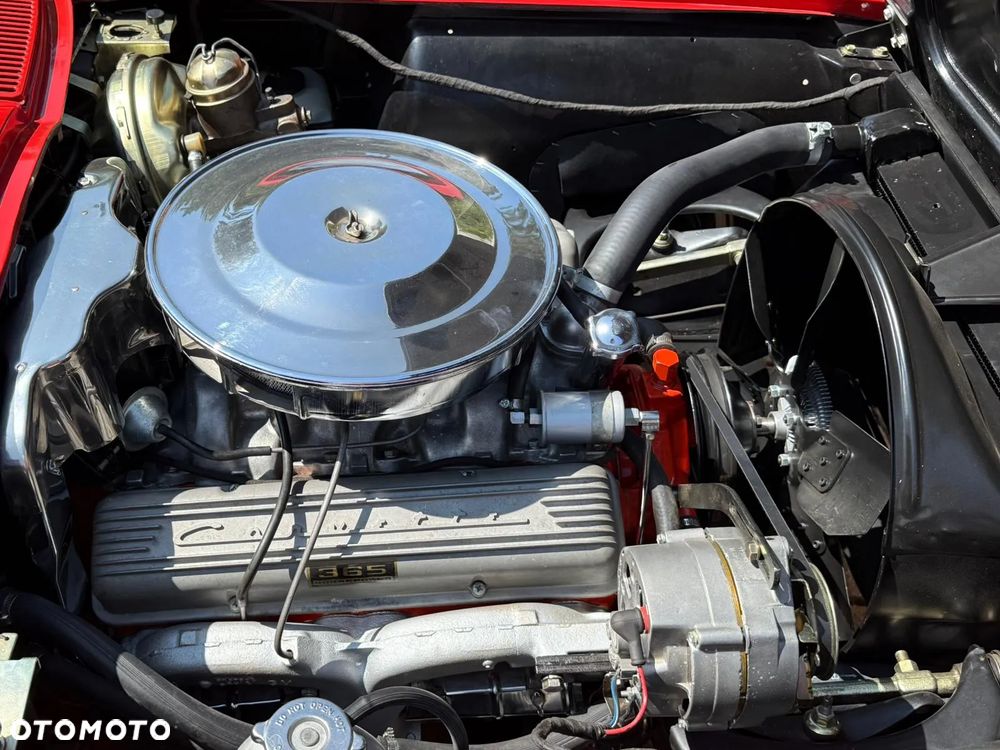 Chevrolet Corvette - 9