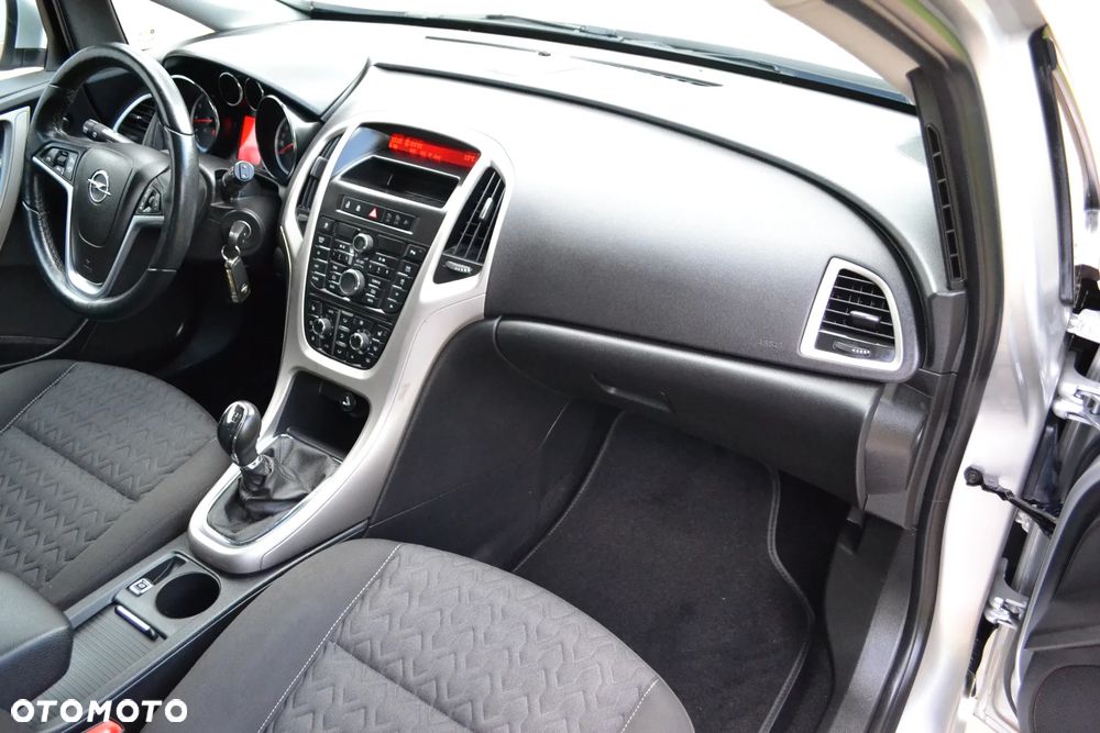 Opel Astra 1.4 T Cosmo EU6 - 27