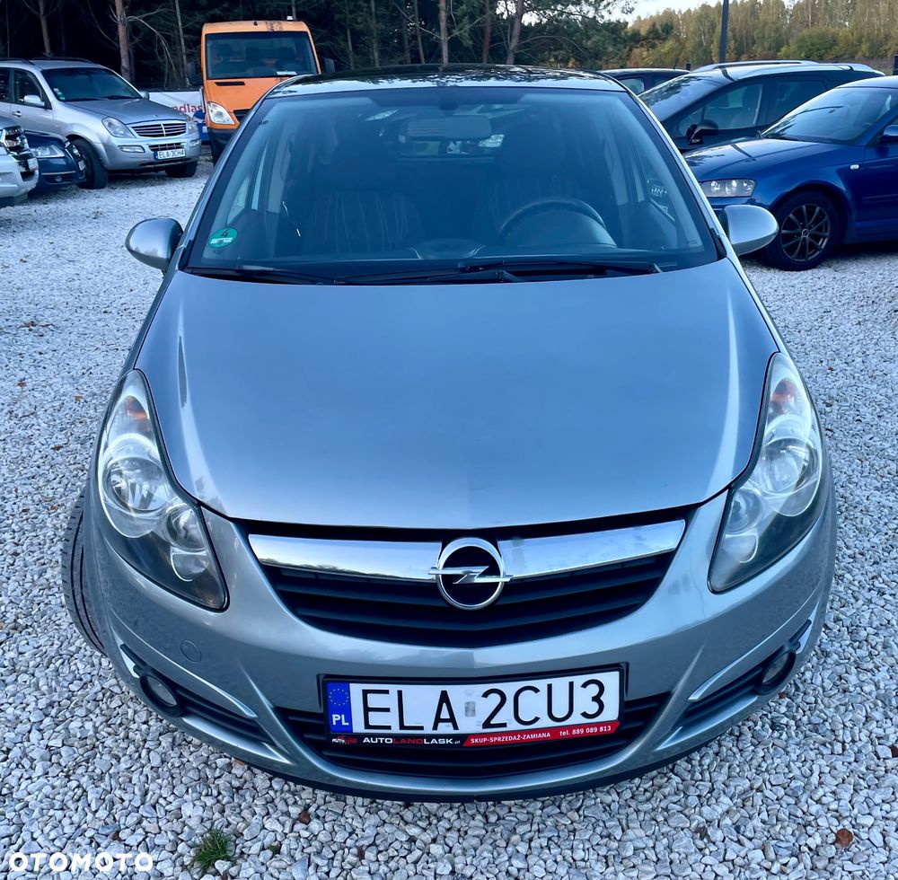 Opel Corsa 1.4 16V Cosmo - 22