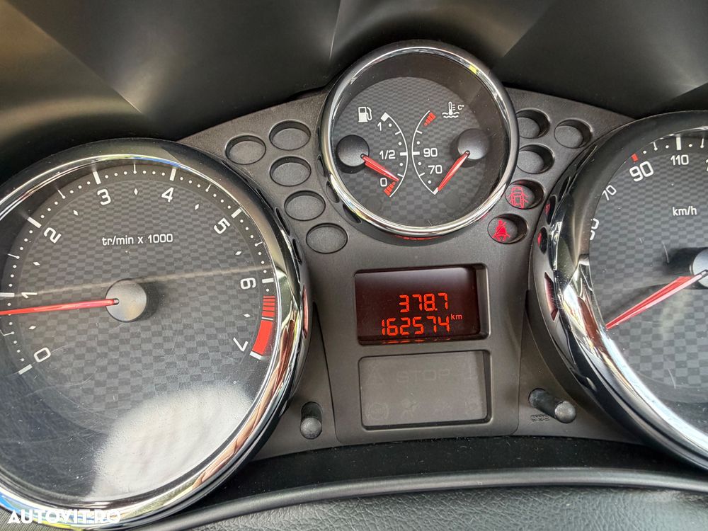 Peugeot 207 120 Sport - 10