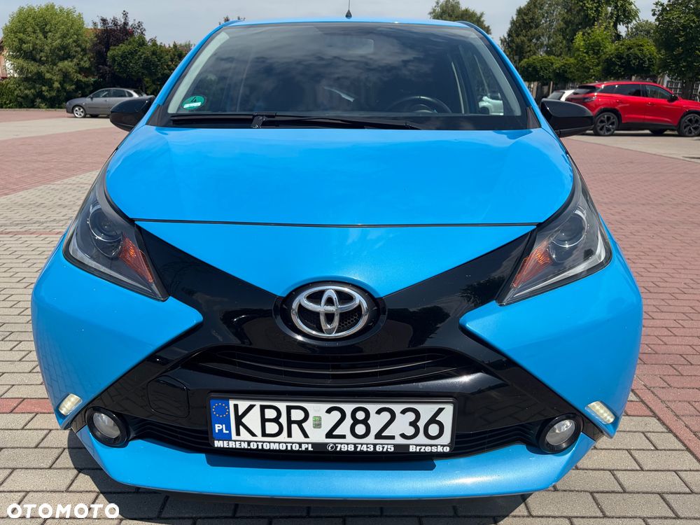 Toyota Aygo x-clusiv - 2