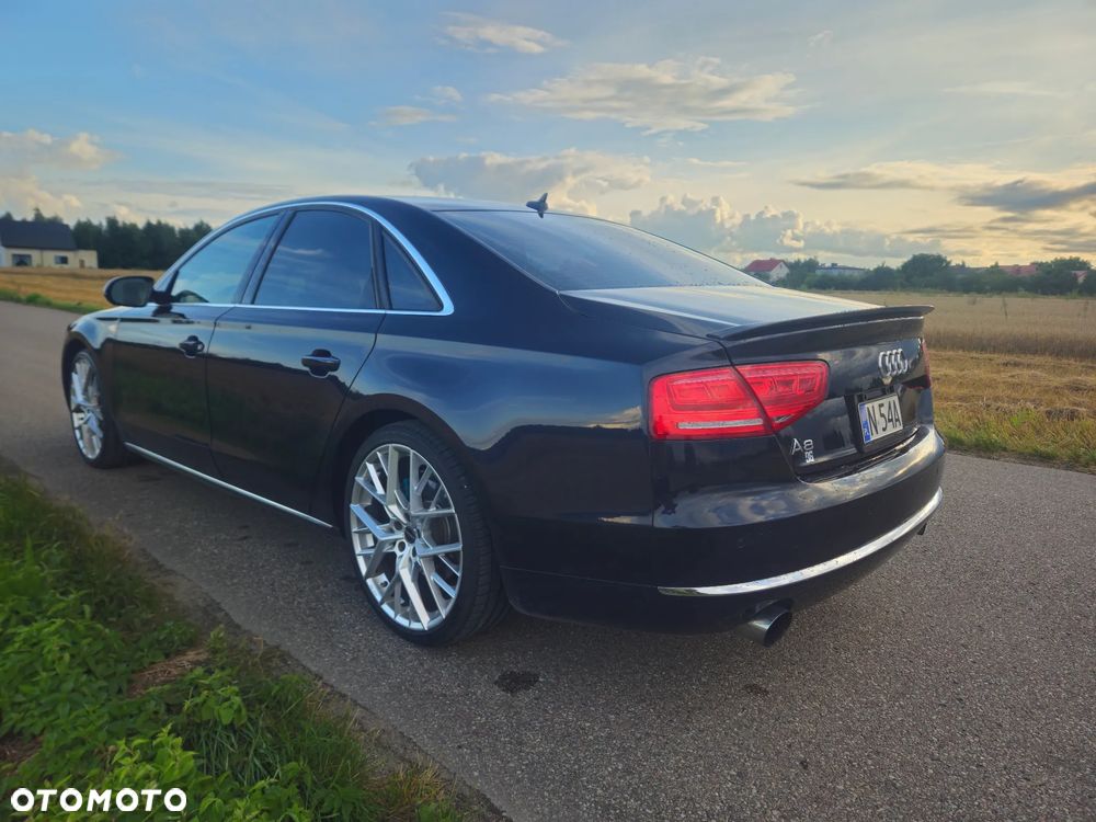 Audi A8 - 7