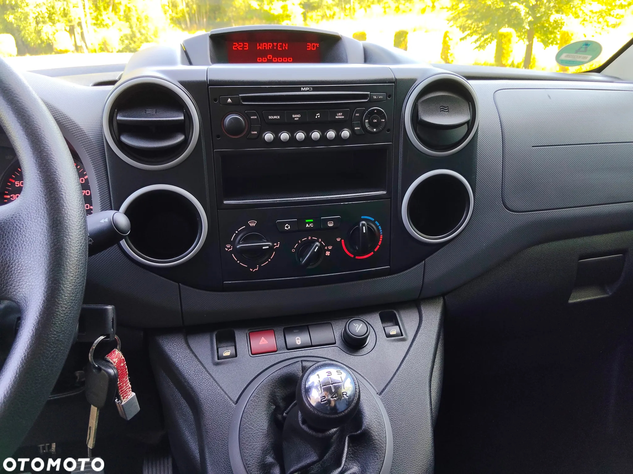 Peugeot Partner Tepee 90 Family - 30