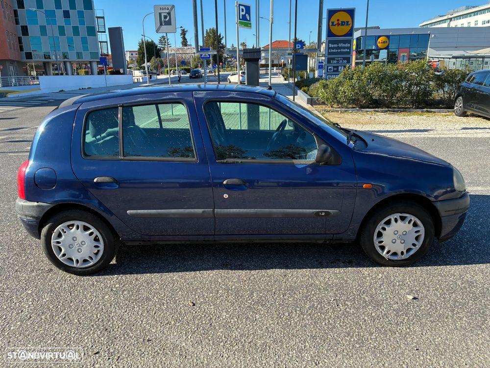 Renault Clio 1.2 RT - 4