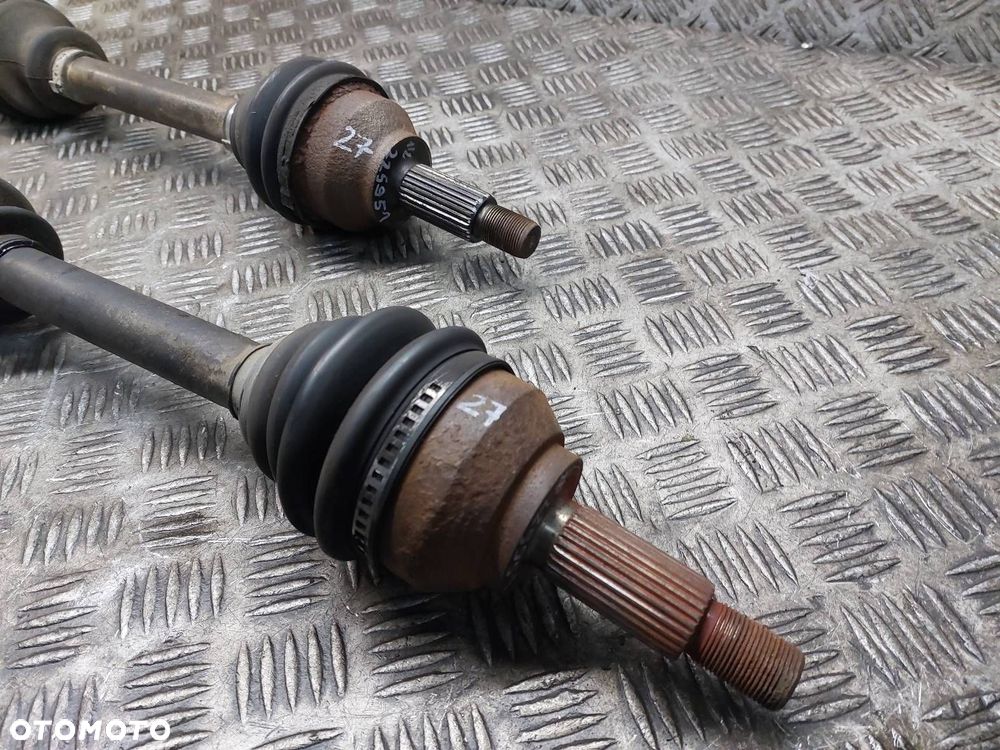 PÓŁOŚ LEWY PRZÓD + PRAWY PRZÓD 5B FORD MONDEO MK3 2.0 16V - 5