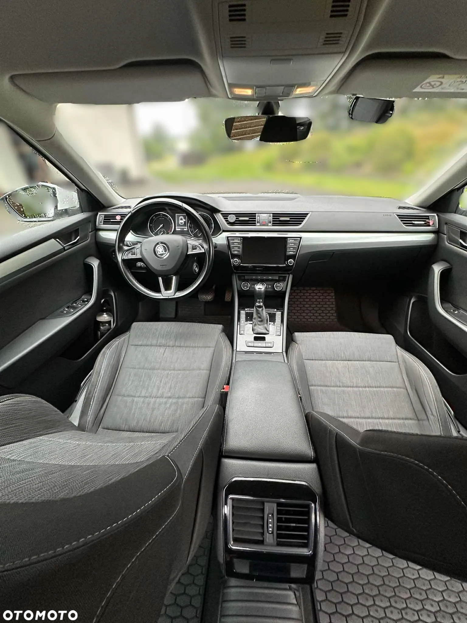 Skoda Superb 2.0 TDI Active DSG - 9