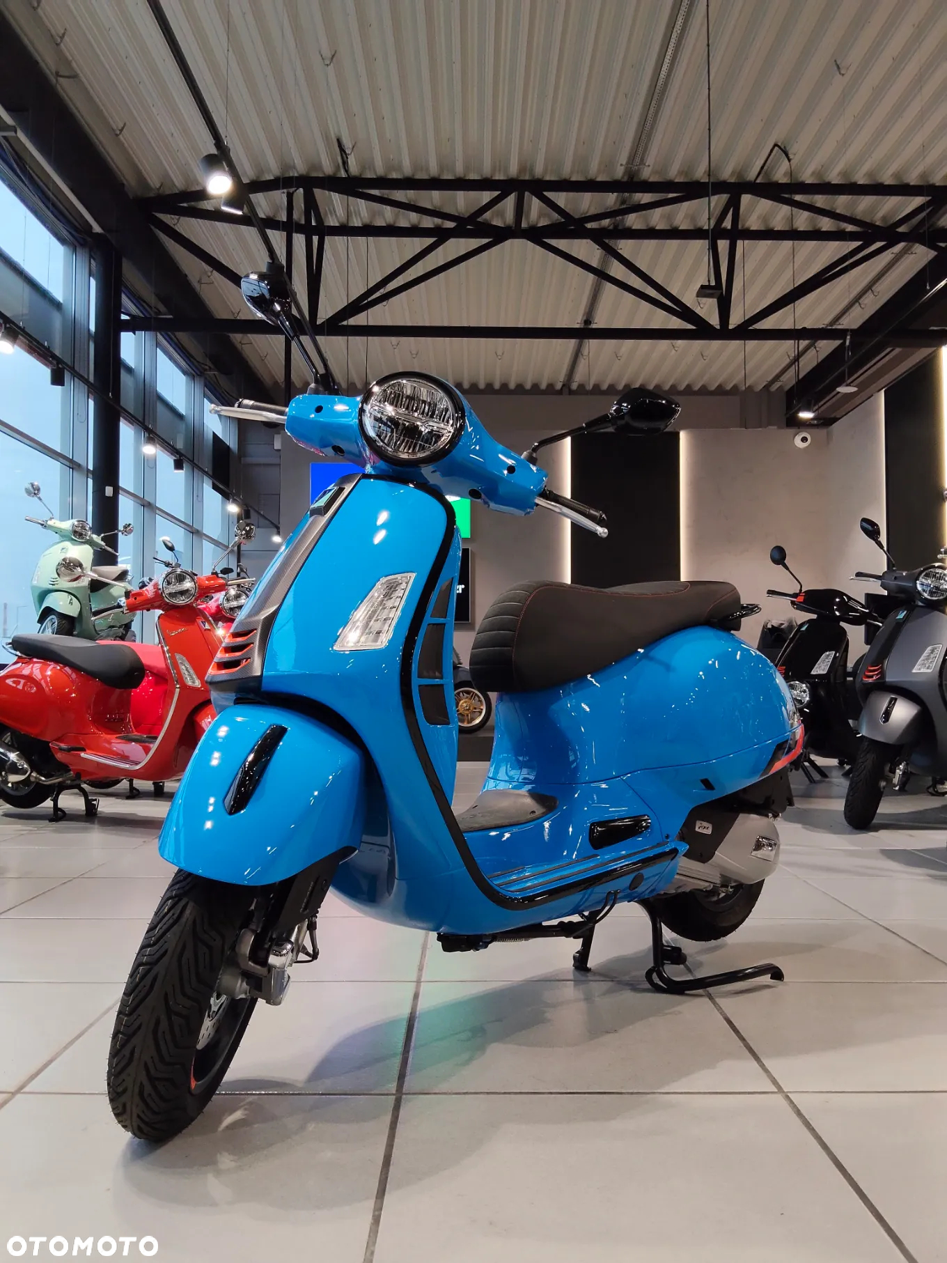Vespa GTS - 8