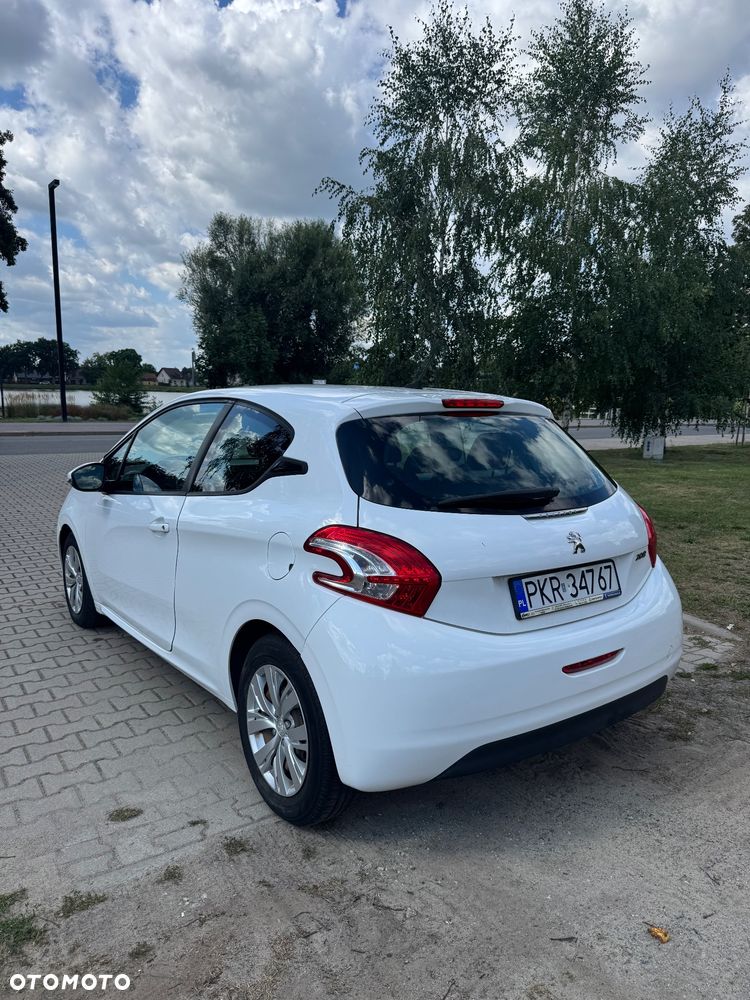 Peugeot 208 - 2