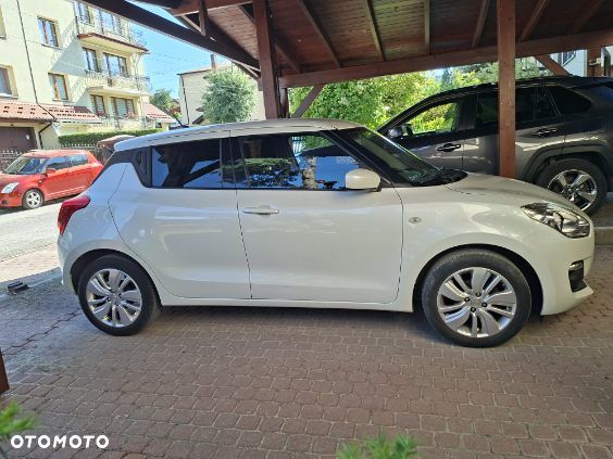 Suzuki Swift 1.2 Premium Plus - 3