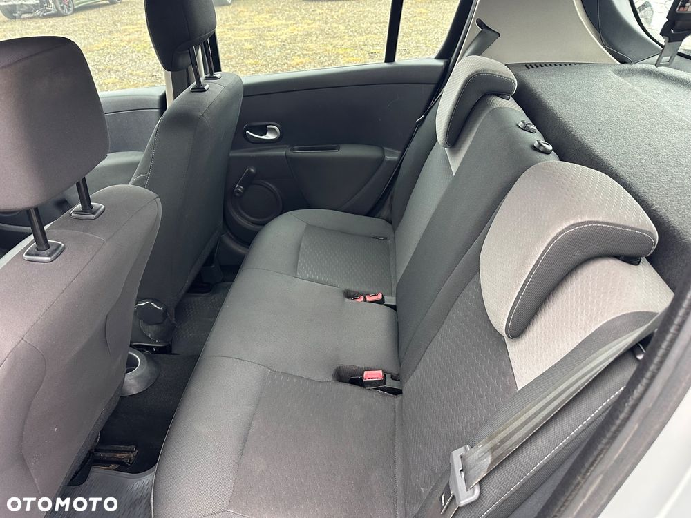 Renault Clio 1.2 TCE Authentique - 9