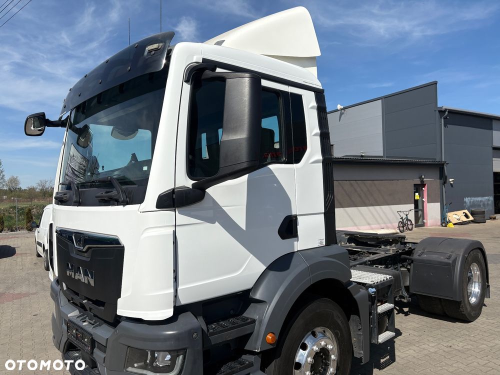 MAN TGS / NOWY MODEL / DZIENNA KABINA / ALUFELGI / 347.000km PRZEBIEGU / DO NAUKI JAZDY - 11