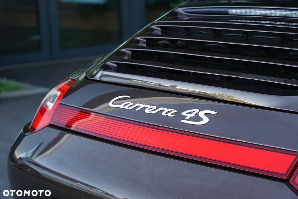 Porsche 911 Carrera 4S PDK - 31