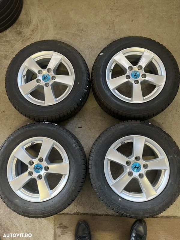 vând set jante aliaj Hyundai I30 GDH pe 15” cu anvelope noi de iarnă - 1